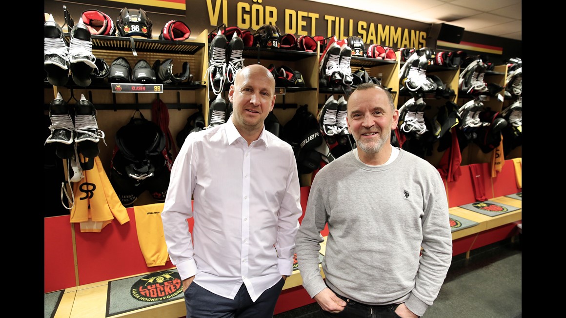 Christoffer Bergfors och herrarnas huvudtränare tillika Luleå Hockey-profilen Thomas "Bulan" Berglund